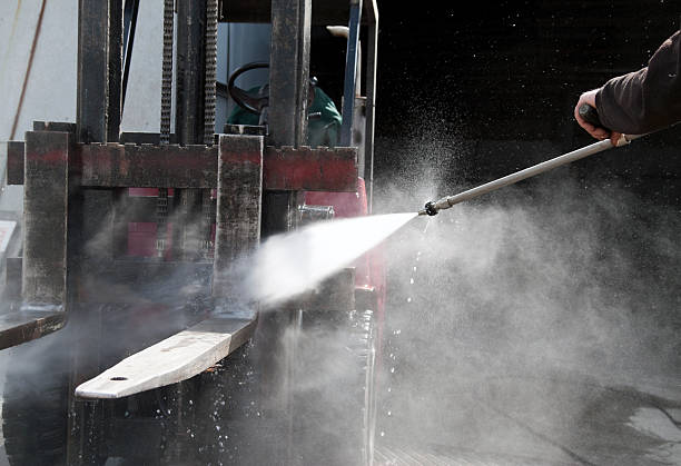 Best Dumpster Area Cleaning  in North Brooksville, FL